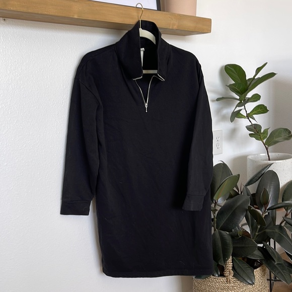 H&M Tops - H&M quarter zip sweatshirt dress